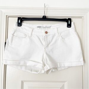 Old Navy 3" White Boyfriend Jean Shorts size 4